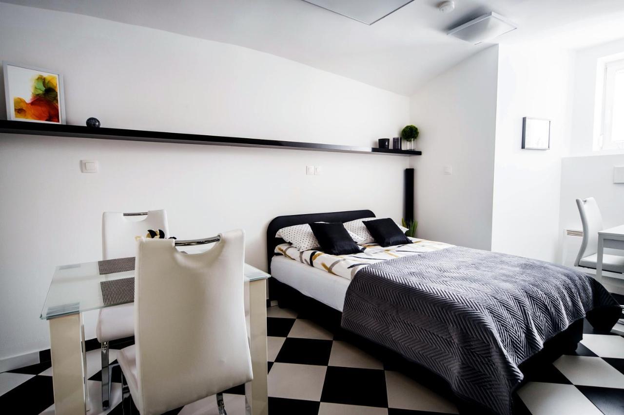 Black And White Apartment Laibach